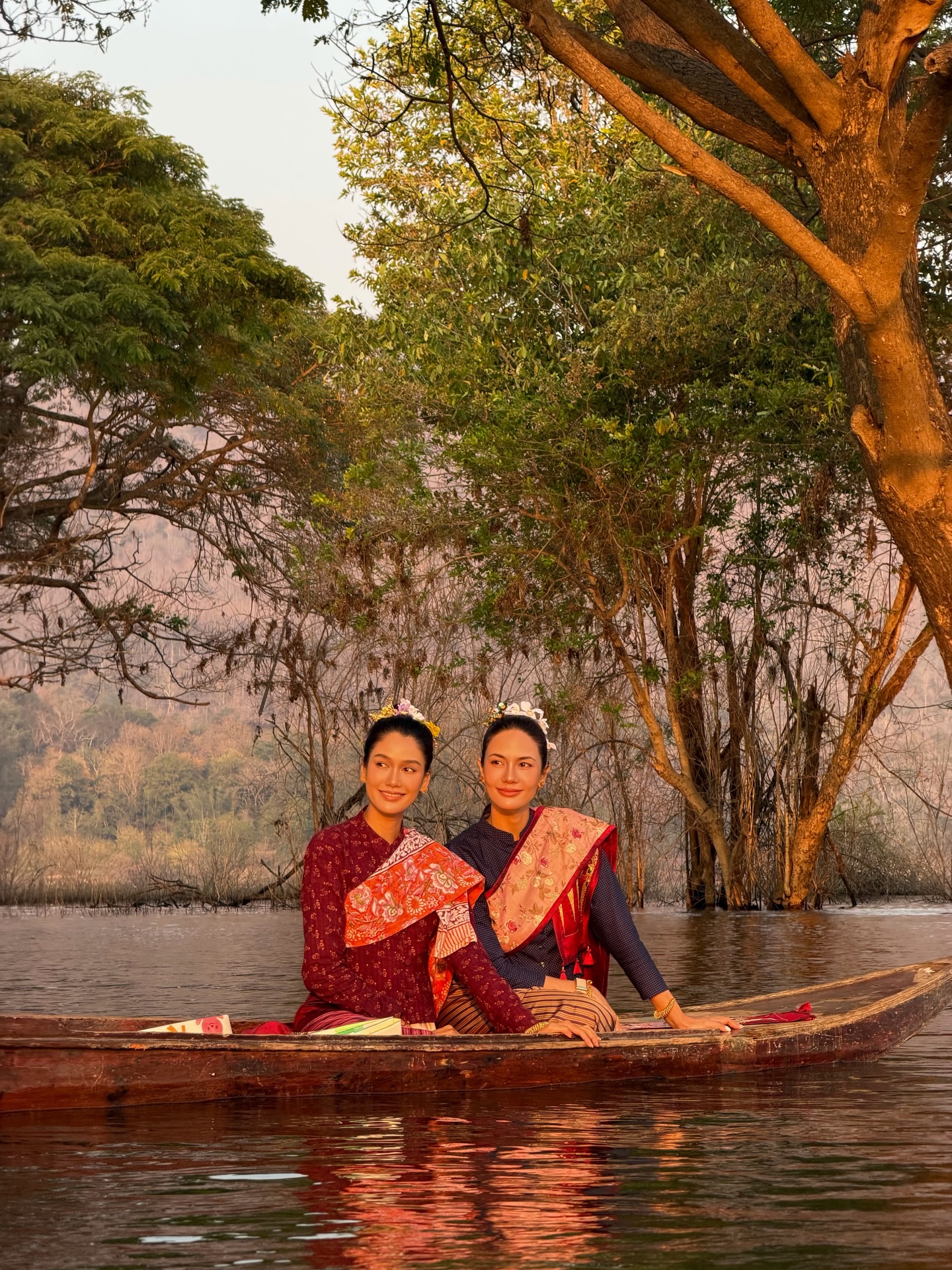 แนท - อนิพรณ์  เฉลิมบูรณะวงศ์