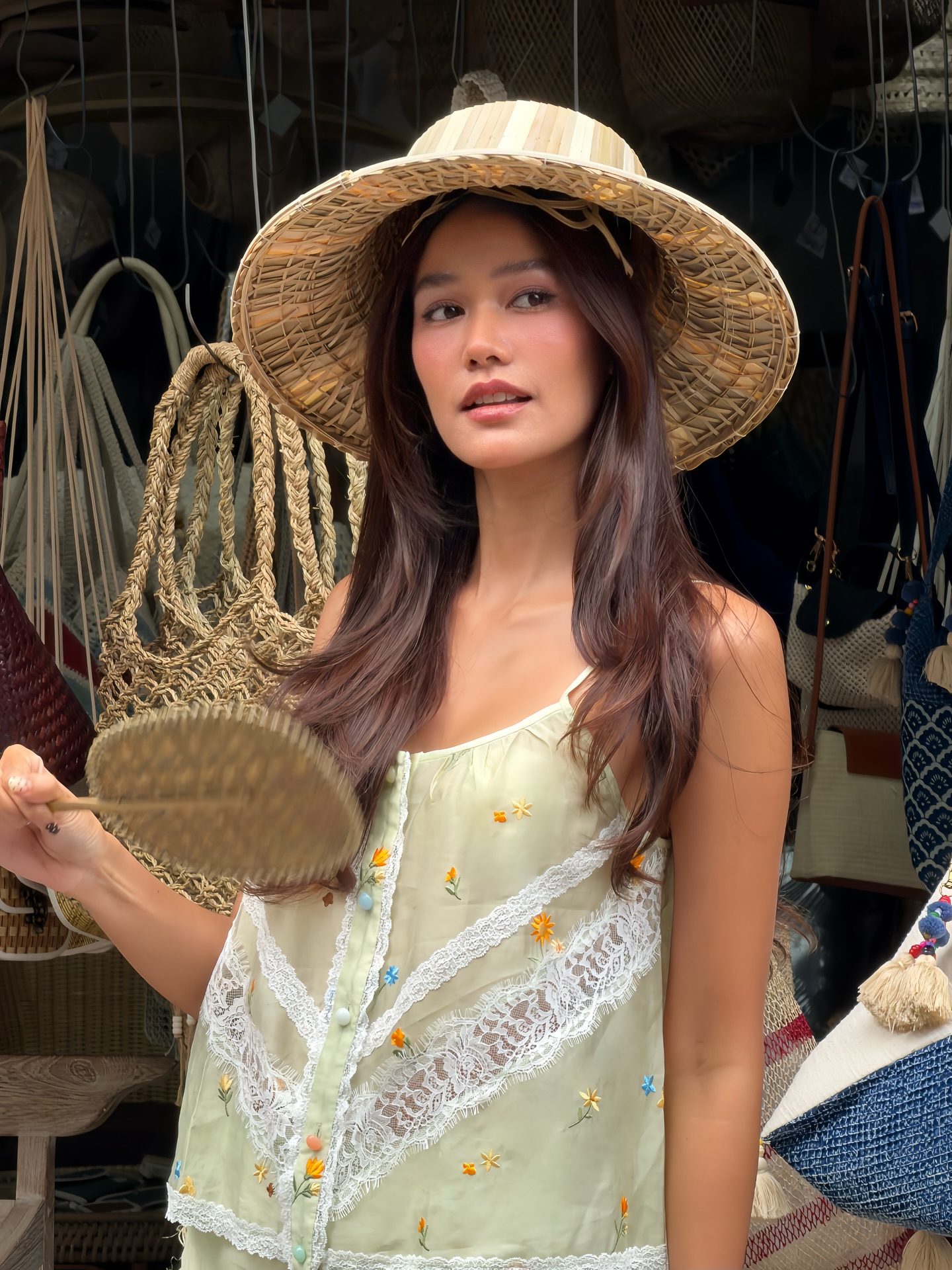 แนท - อนิพรณ์  เฉลิมบูรณะวงศ์