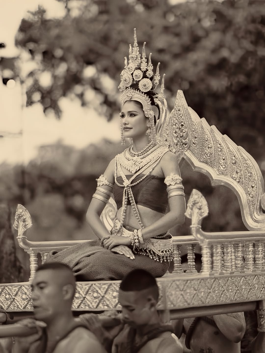 แนท - อนิพรณ์  เฉลิมบูรณะวงศ์
