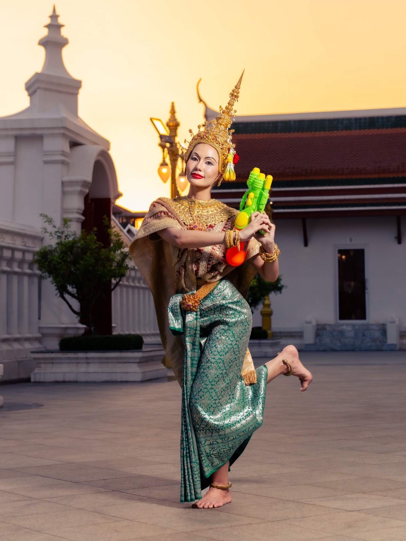 แนท - อนิพรณ์  เฉลิมบูรณะวงศ์