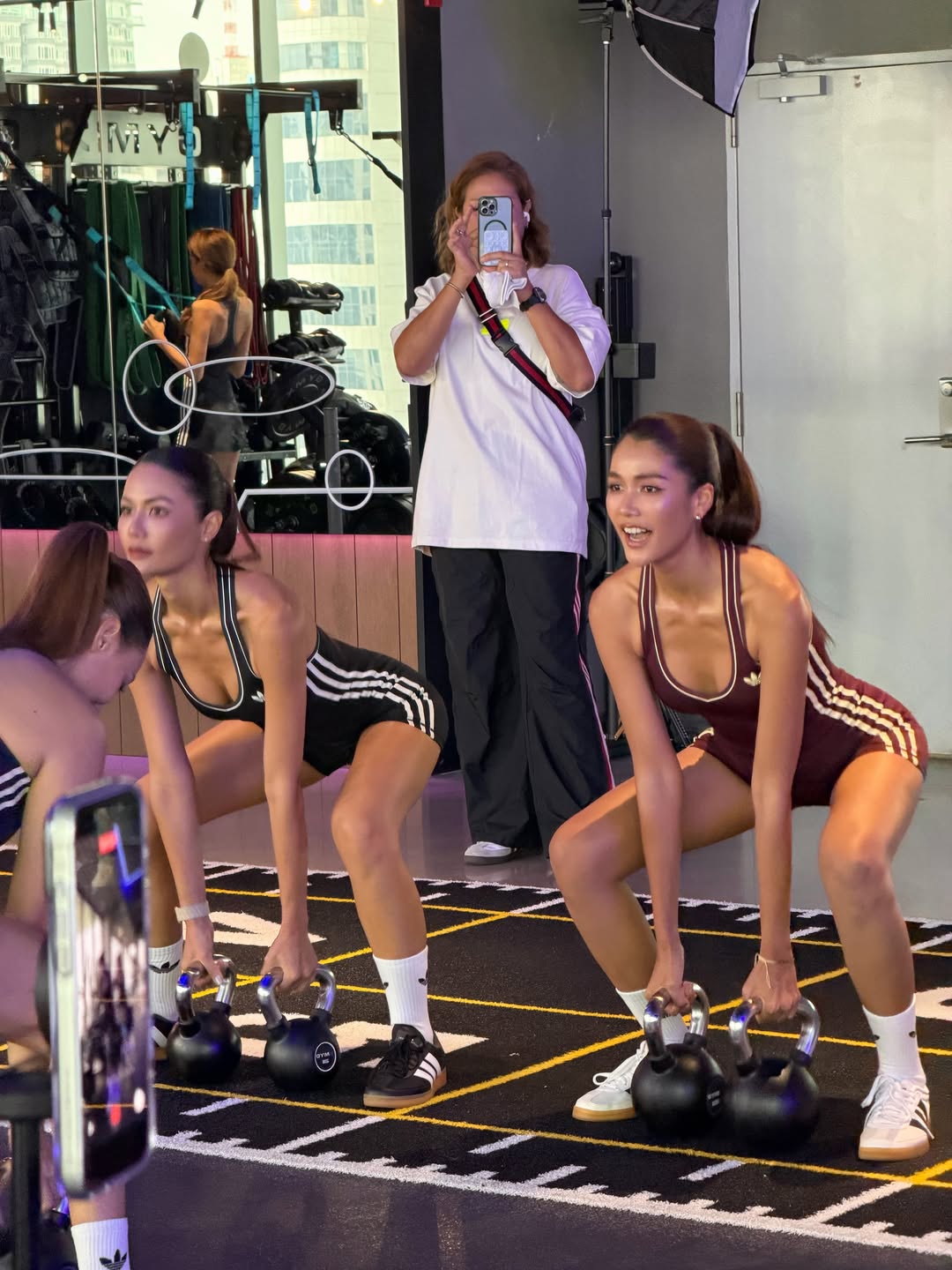 แนท - อนิพรณ์  เฉลิมบูรณะวงศ์