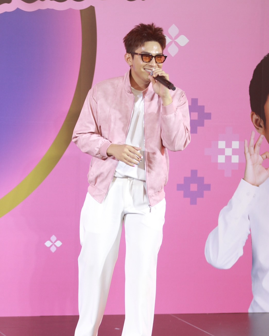 โหน - ธนากร ศรีบรรจง