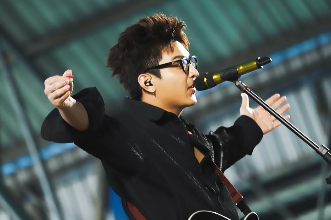 โหน - ธนากร ศรีบรรจง