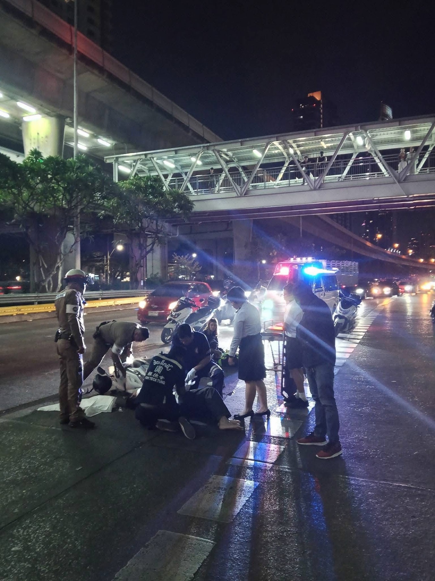 โหน - ธนากร ศรีบรรจง