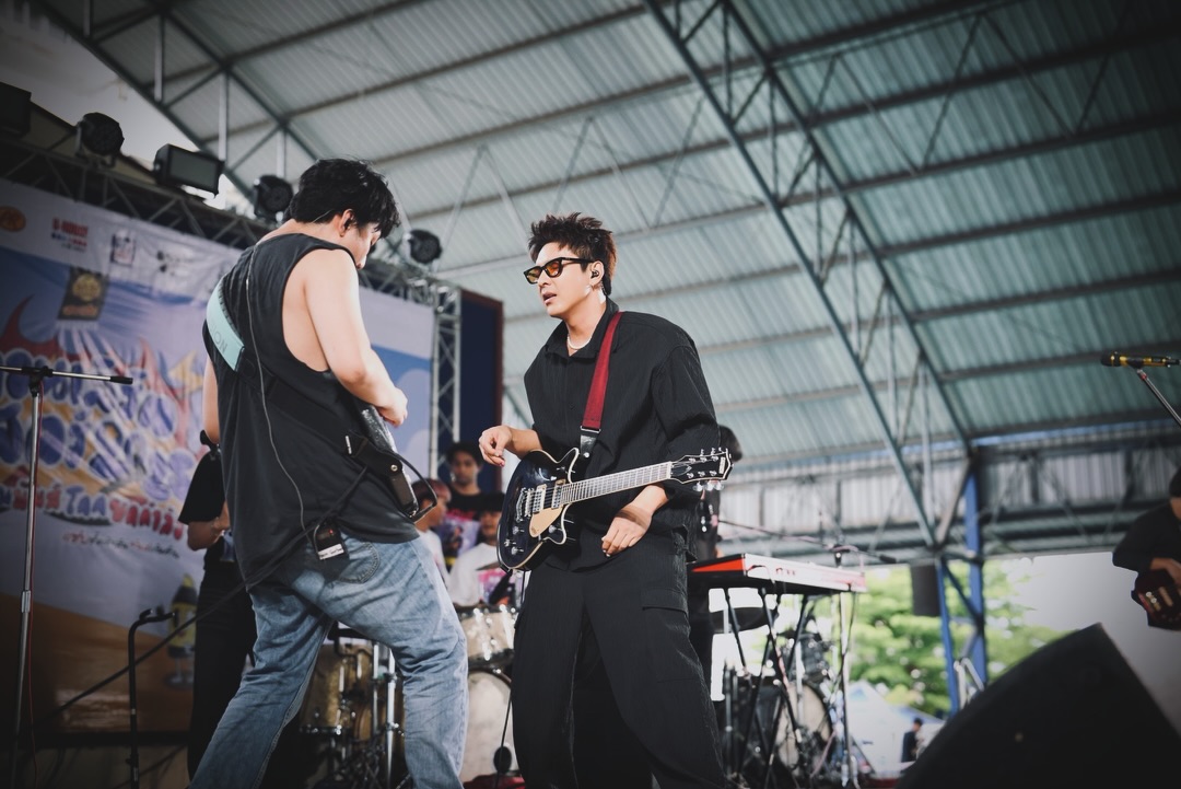 โหน - ธนากร ศรีบรรจง