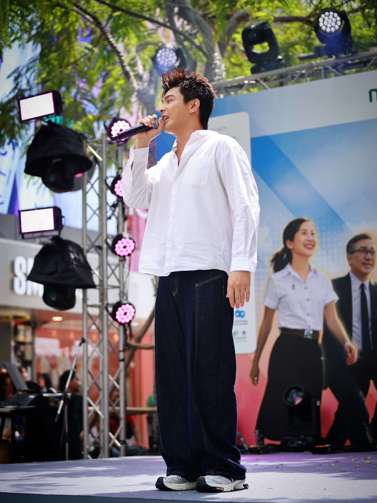 โหน - ธนากร ศรีบรรจง