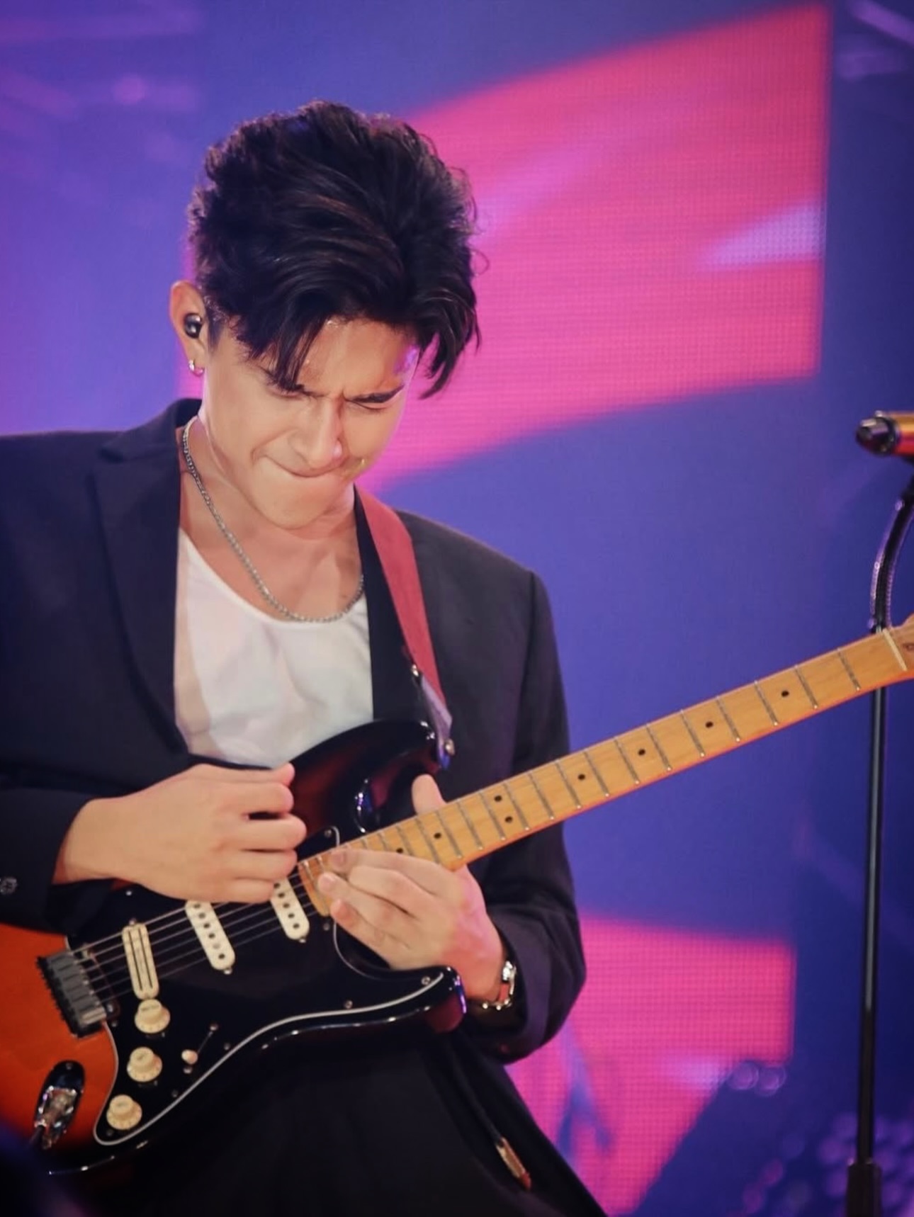 โหน - ธนากร ศรีบรรจง