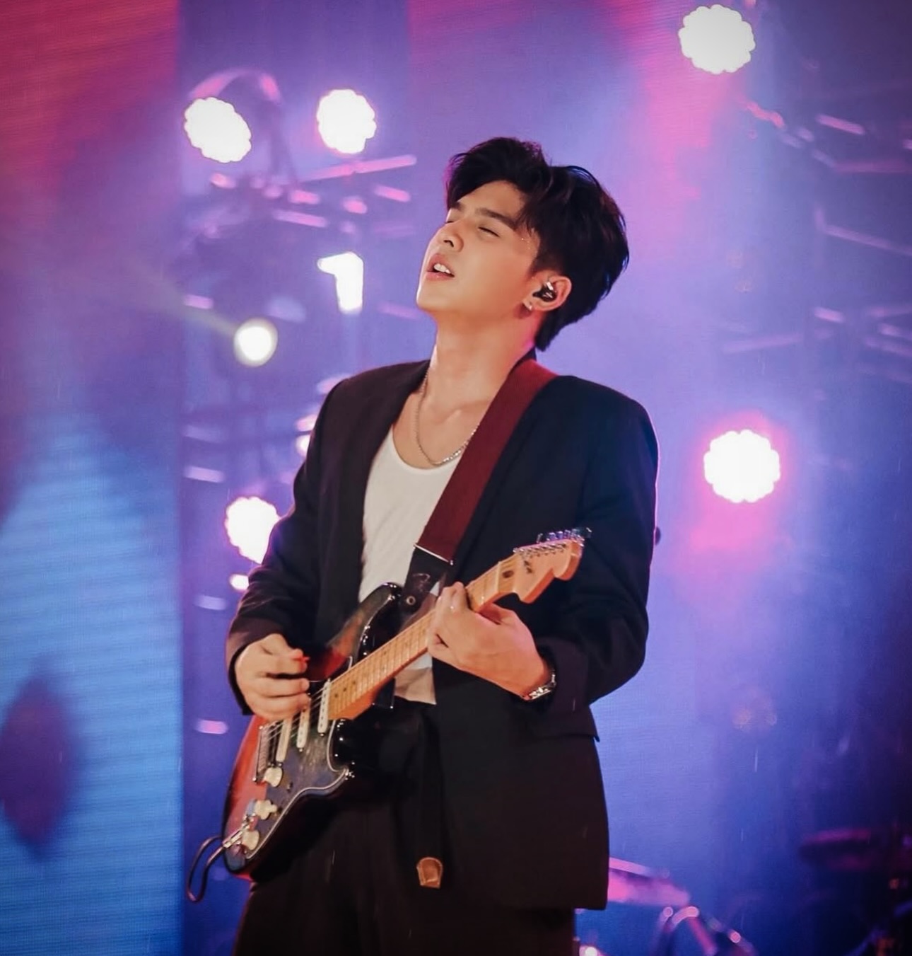 โหน - ธนากร ศรีบรรจง