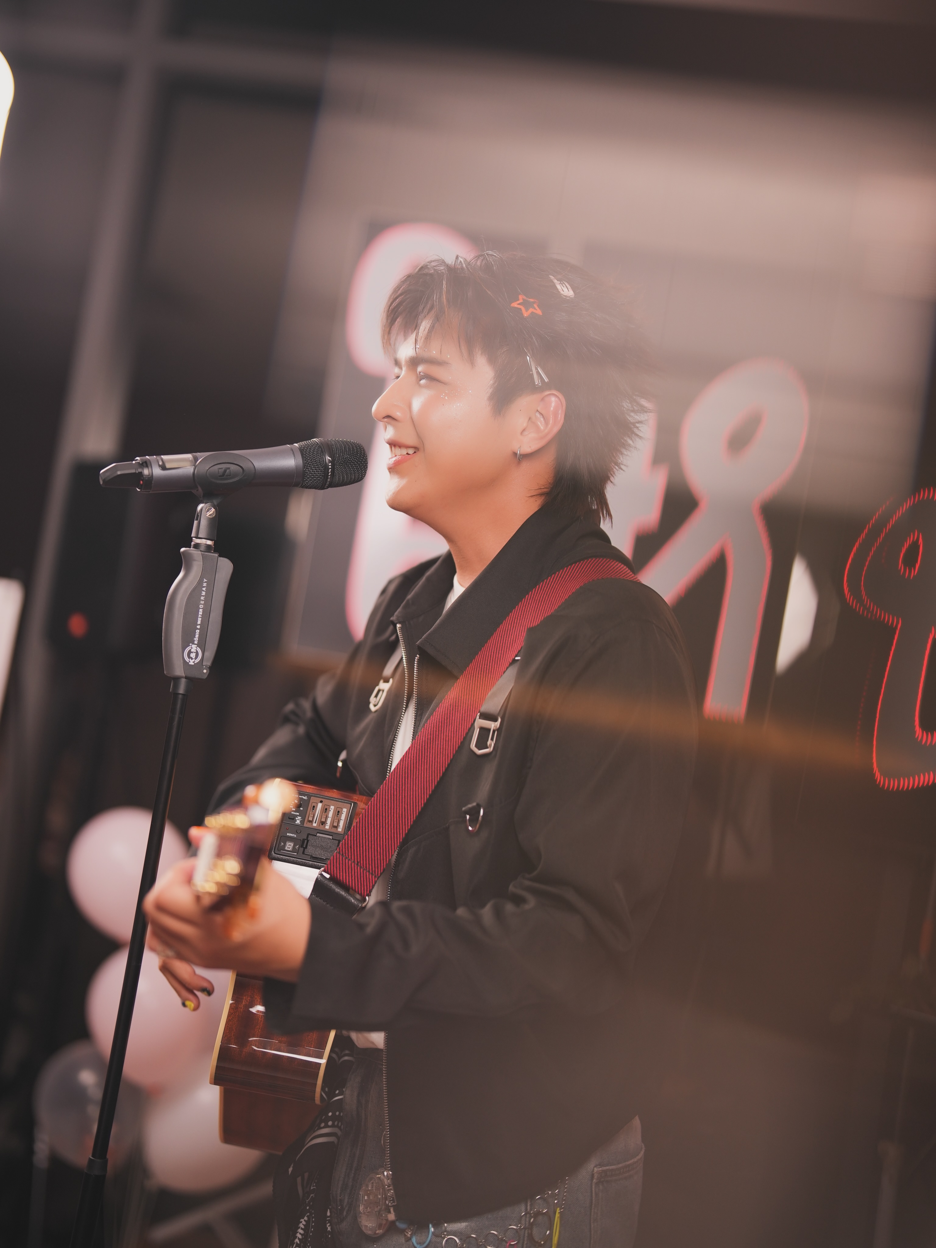 โหน - ธนากร ศรีบรรจง