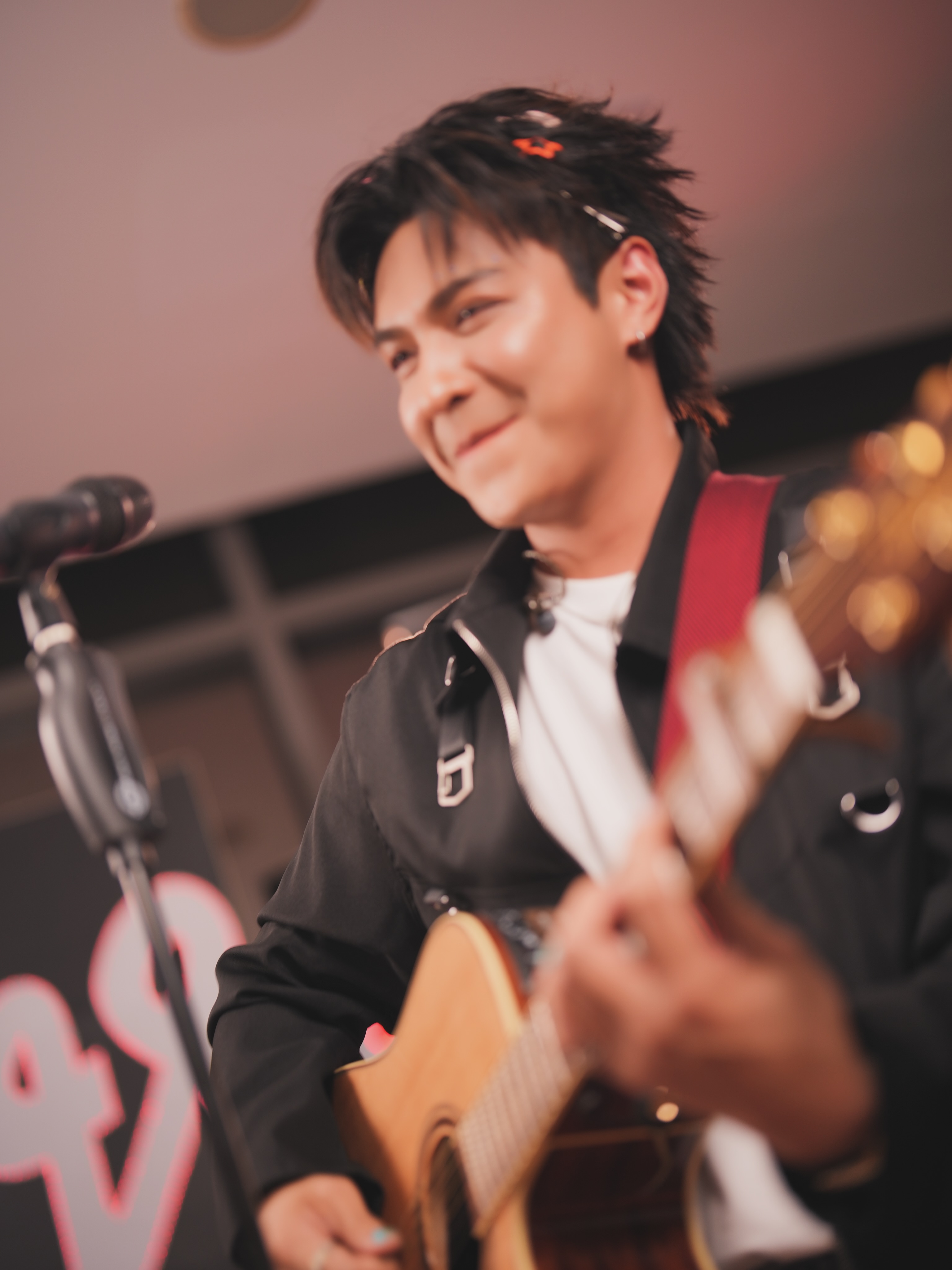 โหน - ธนากร ศรีบรรจง