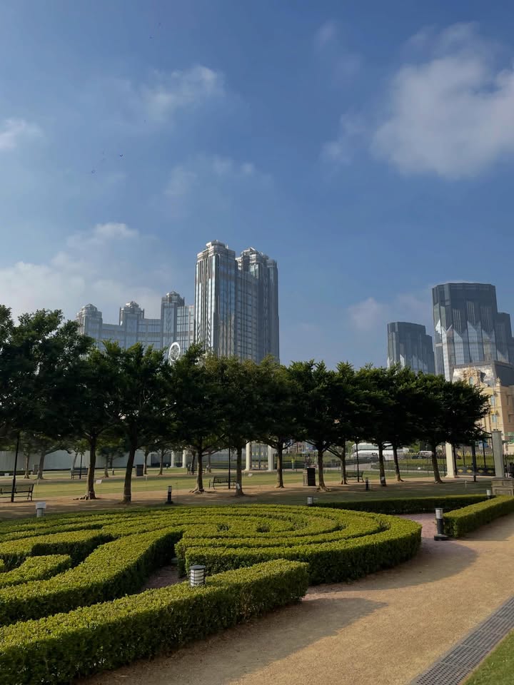 เพิร์ล - ศัจกร ฉลาด