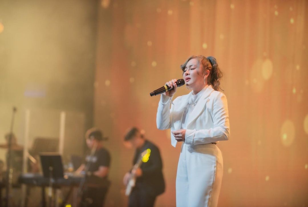 เอิร์น - สุรัตน์ติกานต์ พรรคเจริญ