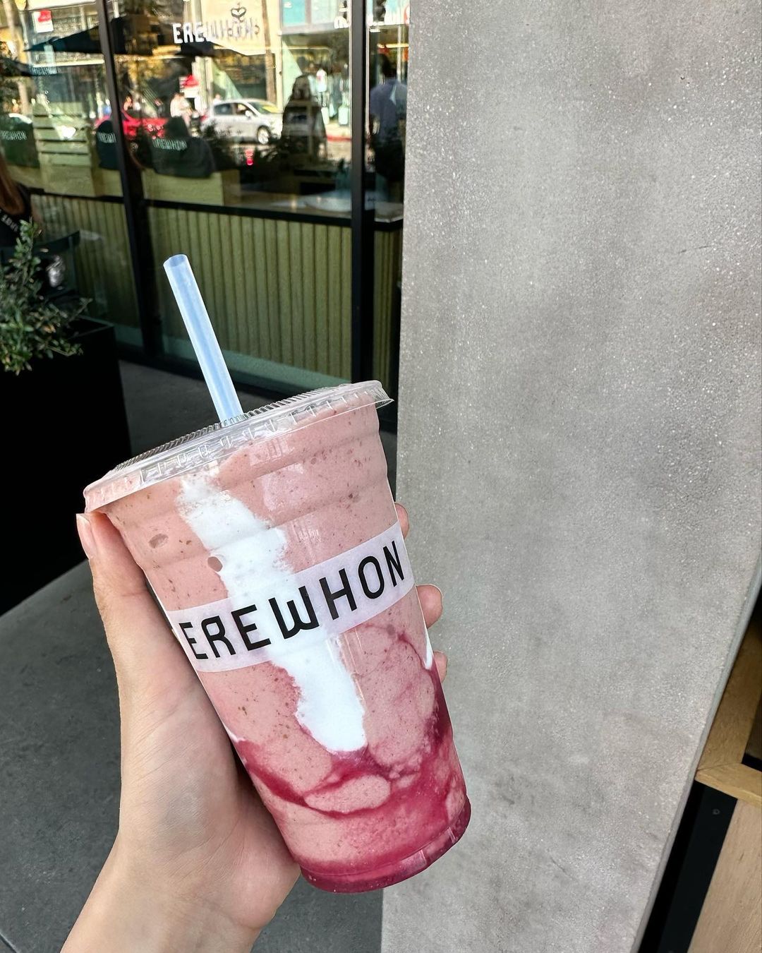 เอมมี่ - มรกต กิตติสาระ