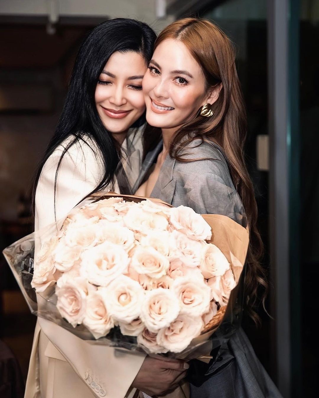 เอมมี่ - มรกต กิตติสาระ