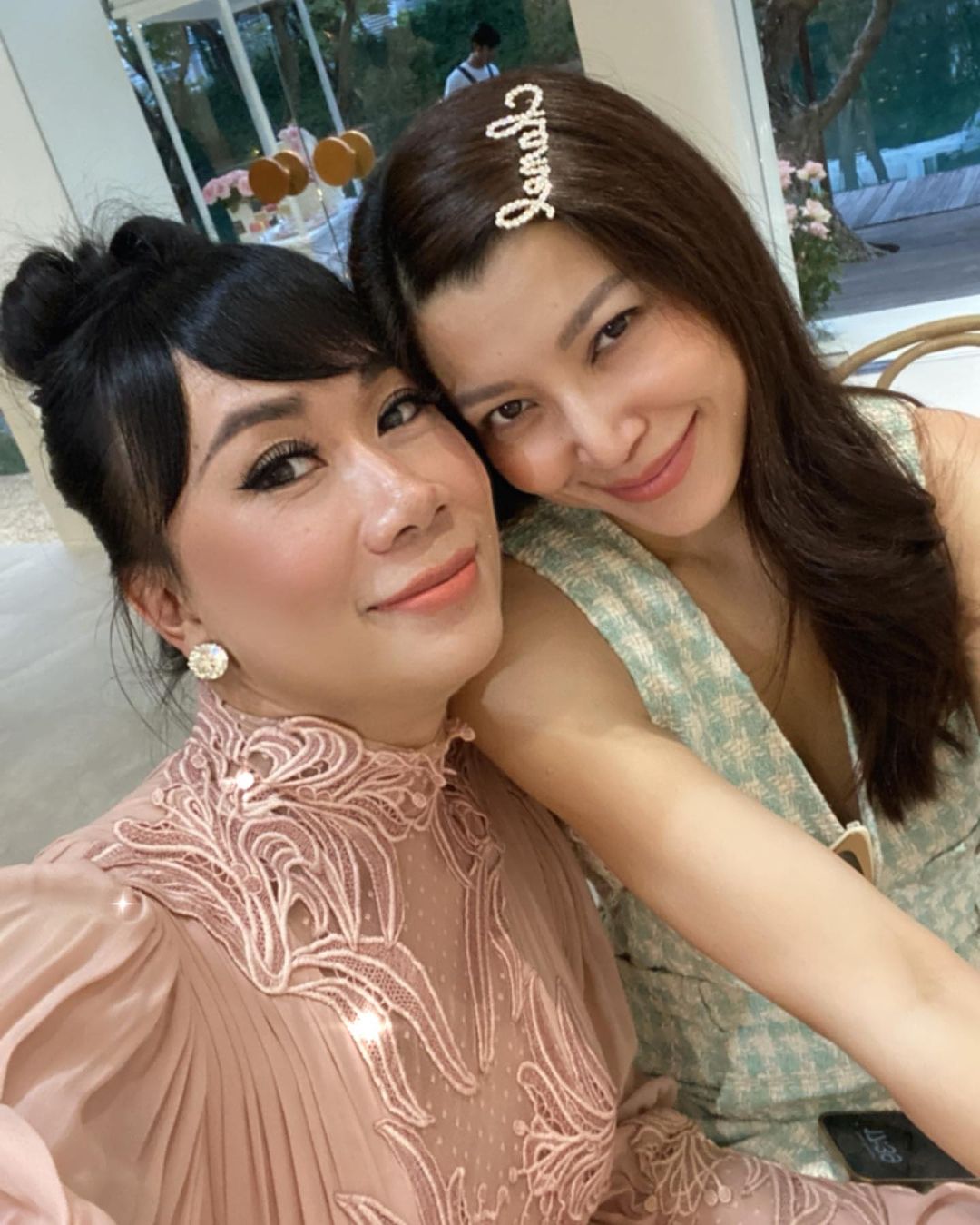 เอมมี่ - มรกต กิตติสาระ