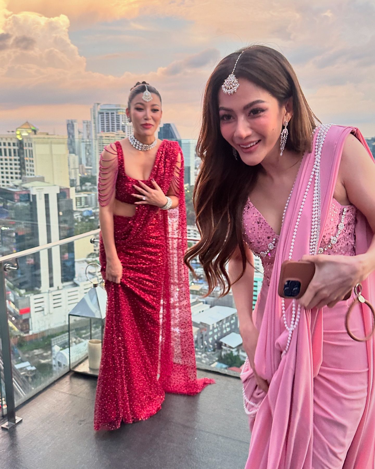 เอมมี่ - มรกต กิตติสาระ