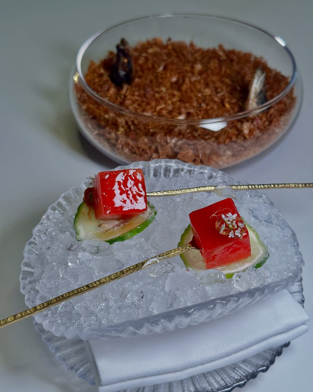 เอมมี่ - มรกต กิตติสาระ