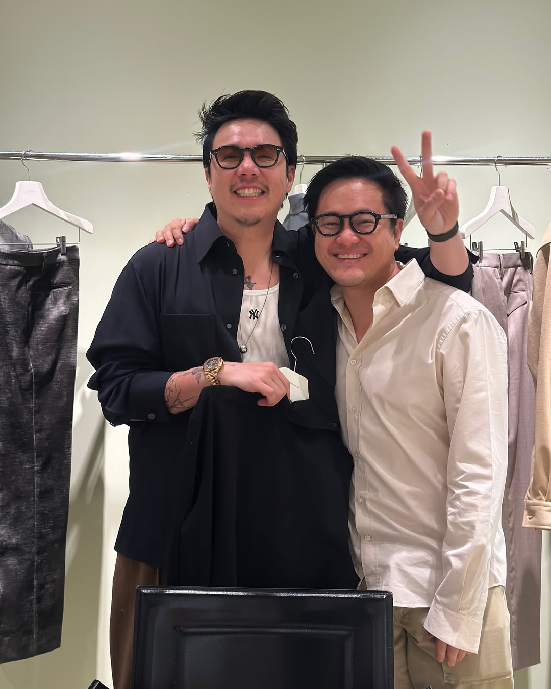 เอมมี่ - มรกต กิตติสาระ