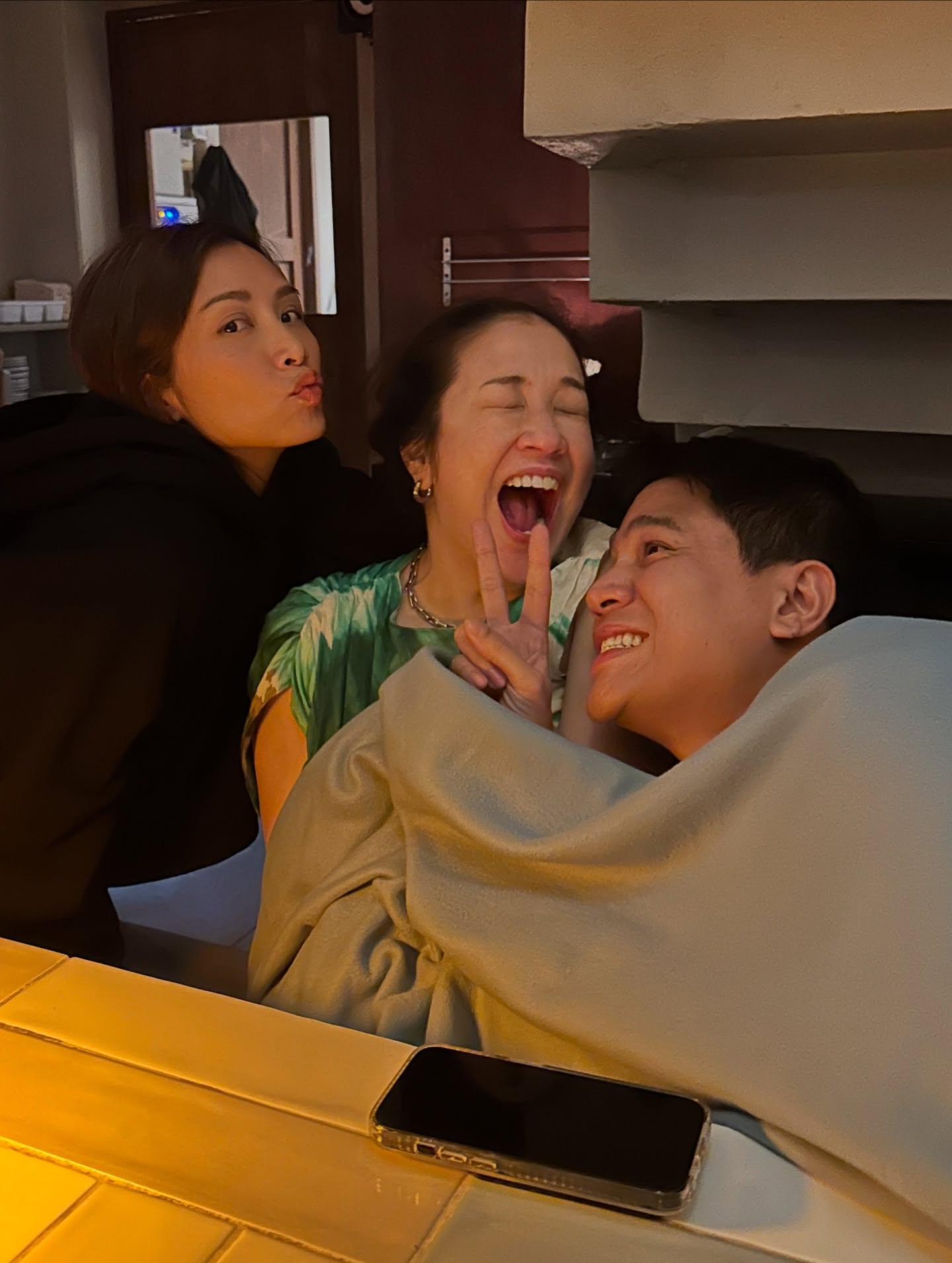 เอมมี่ - มรกต กิตติสาระ