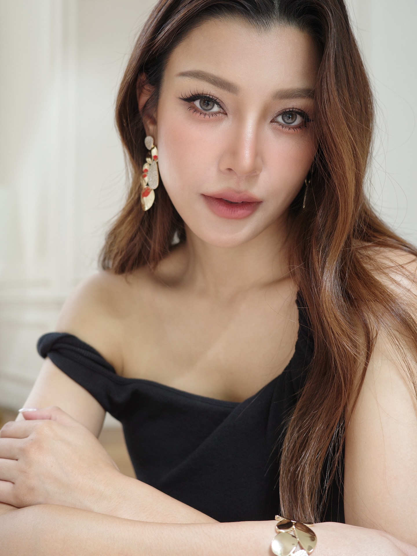 เอมมี่ - มรกต กิตติสาระ