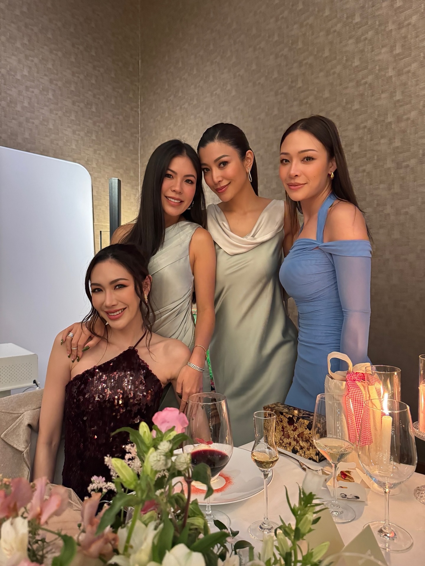 เอมมี่ - มรกต กิตติสาระ