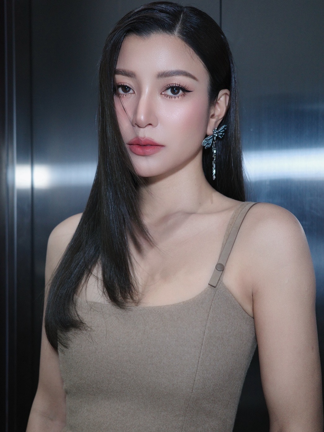 เอมมี่ - มรกต กิตติสาระ