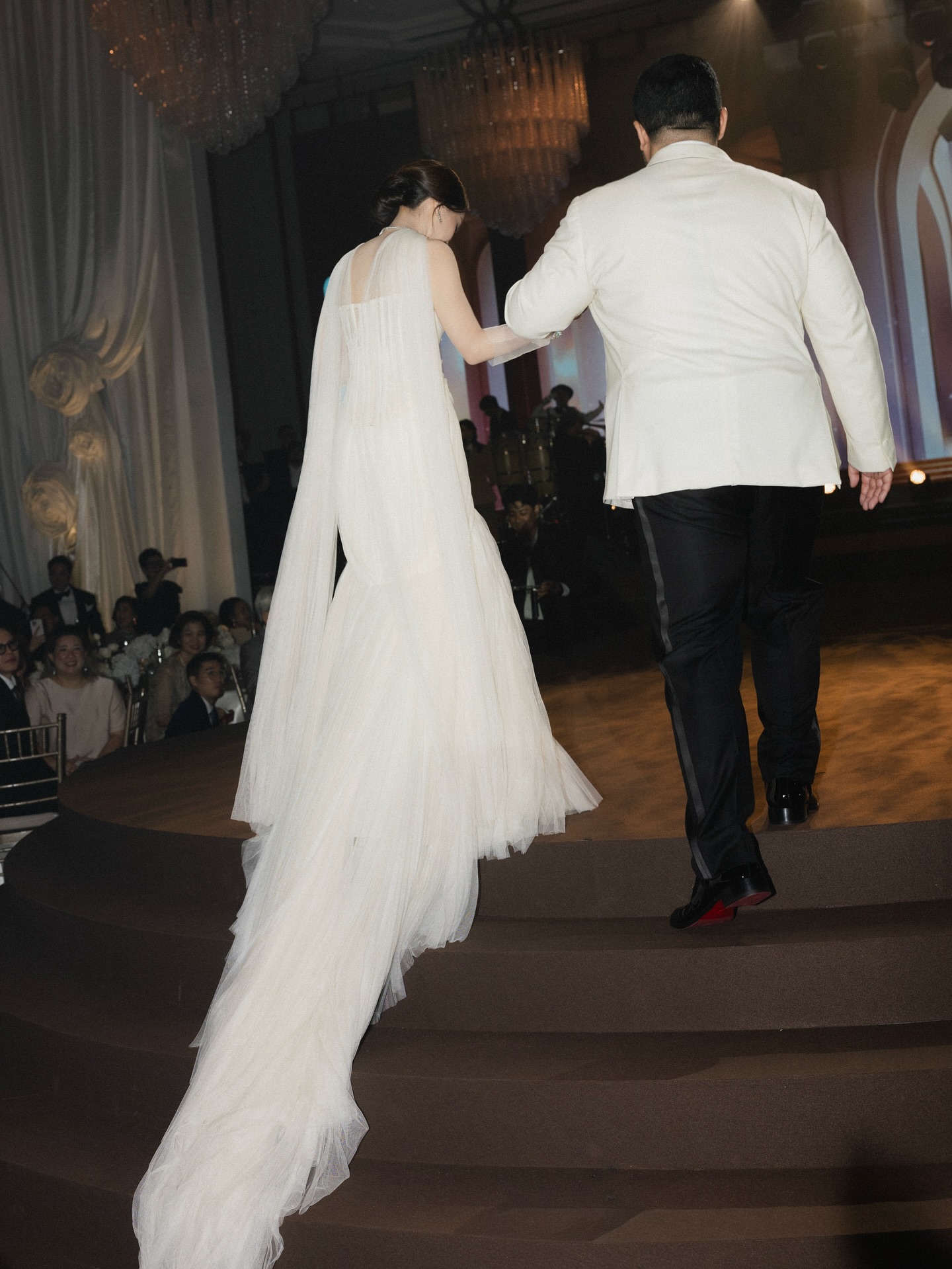 เอมมี่ - มรกต กิตติสาระ