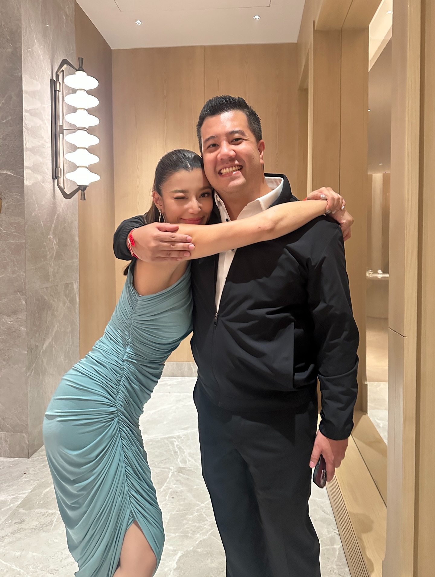 เอมมี่ - มรกต กิตติสาระ