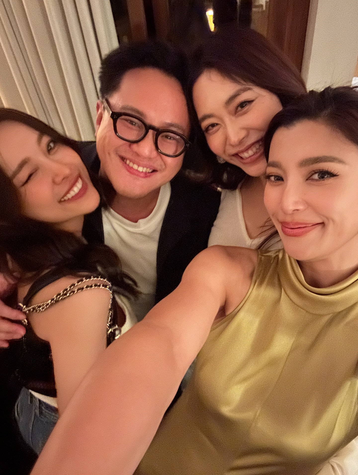 เอมมี่ - มรกต กิตติสาระ