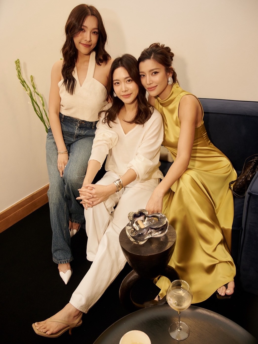 เอมมี่ - มรกต กิตติสาระ