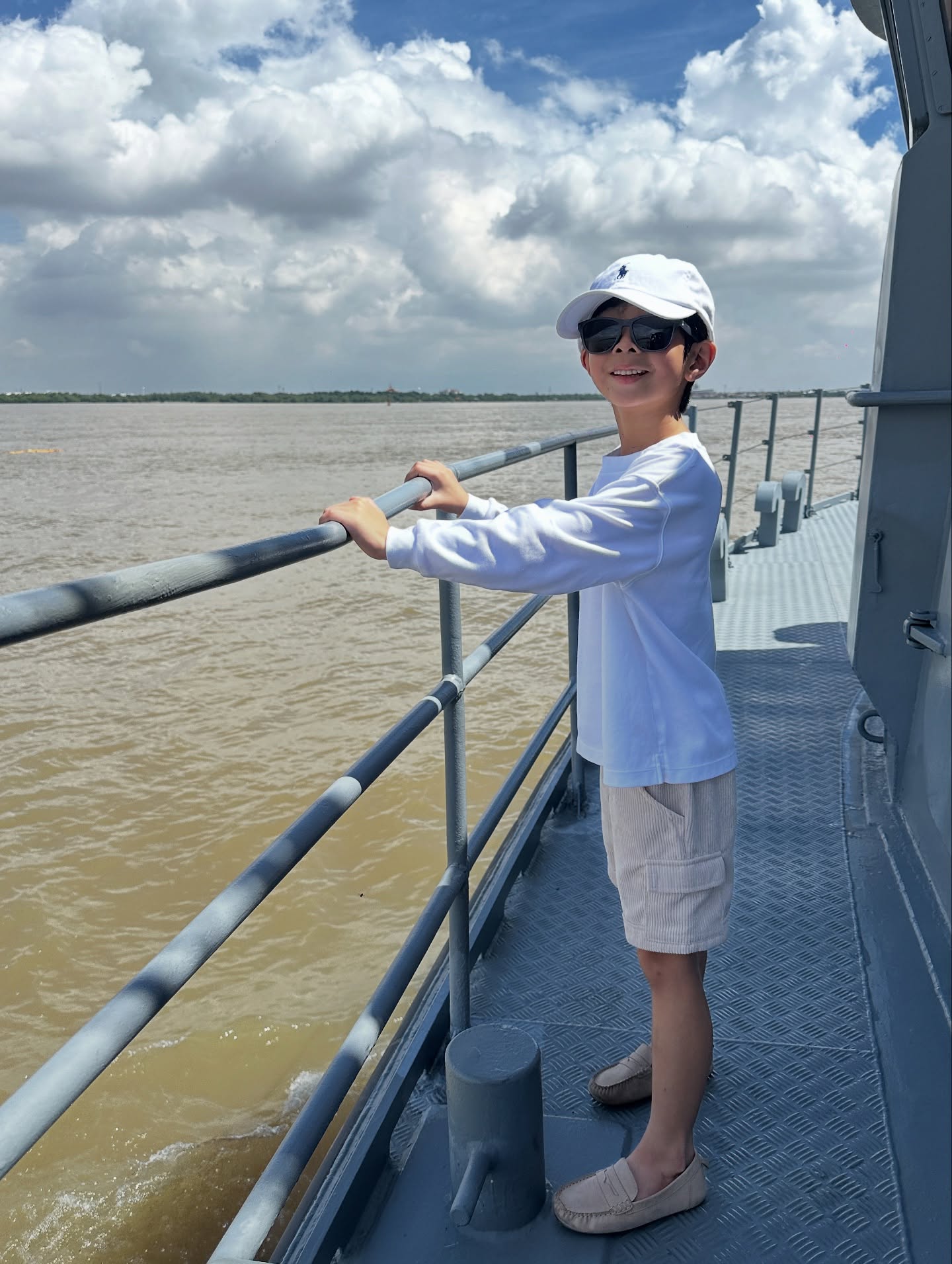 เอมมี่ - มรกต กิตติสาระ