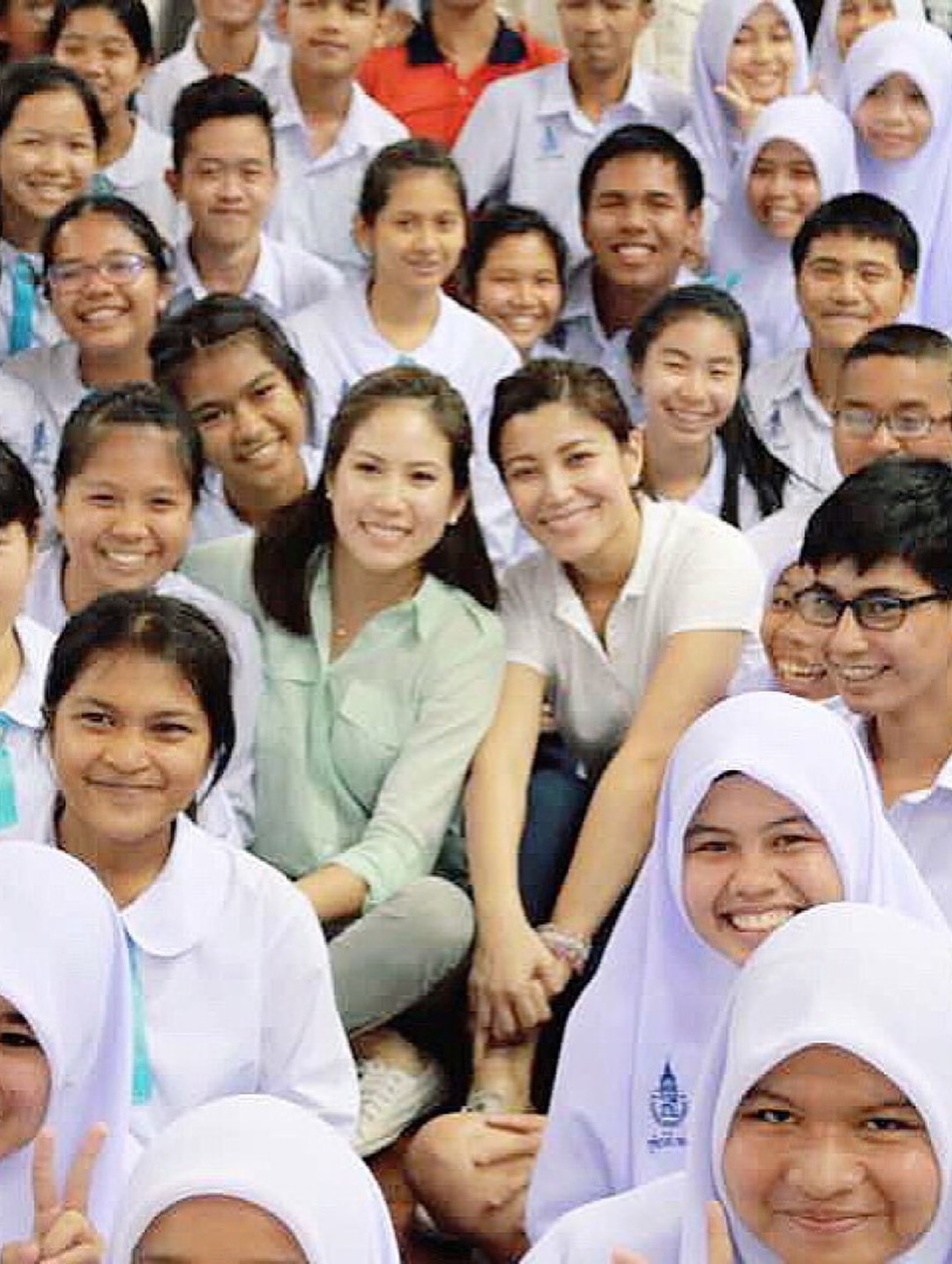 เอมมี่ - มรกต กิตติสาระ