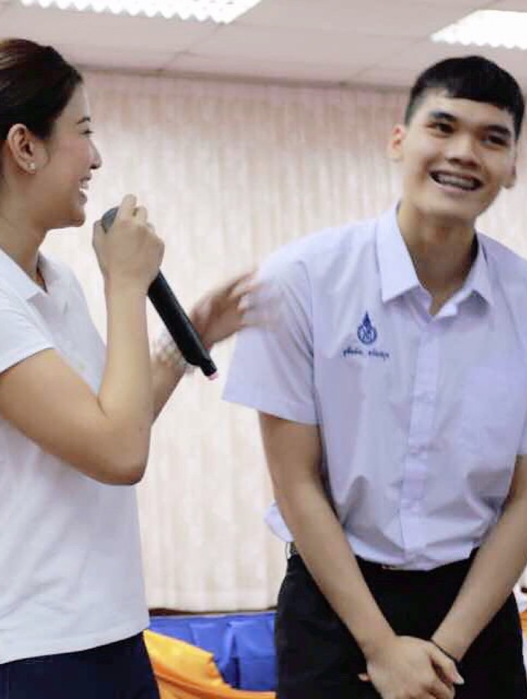 เอมมี่ - มรกต กิตติสาระ