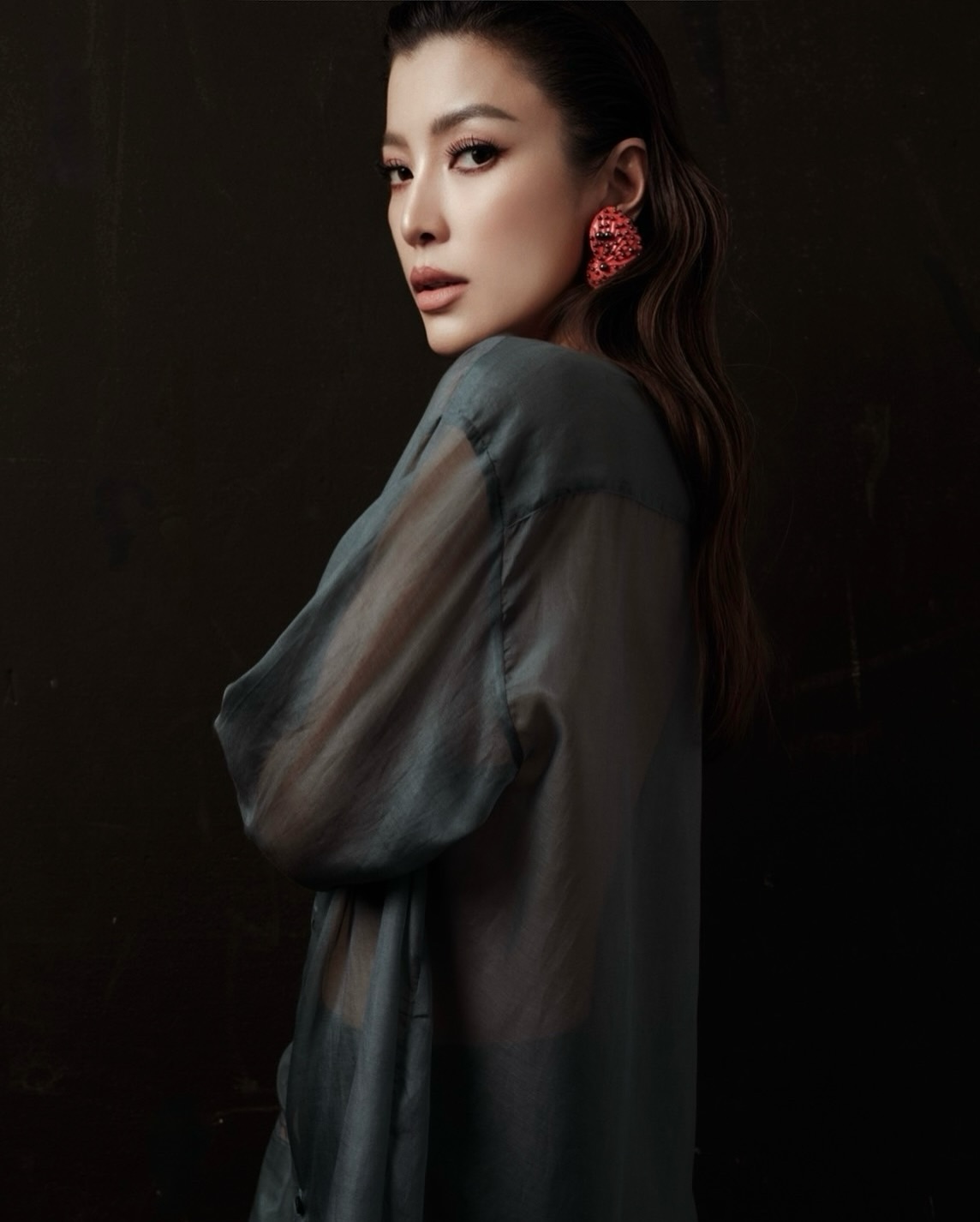 เอมมี่ - มรกต กิตติสาระ