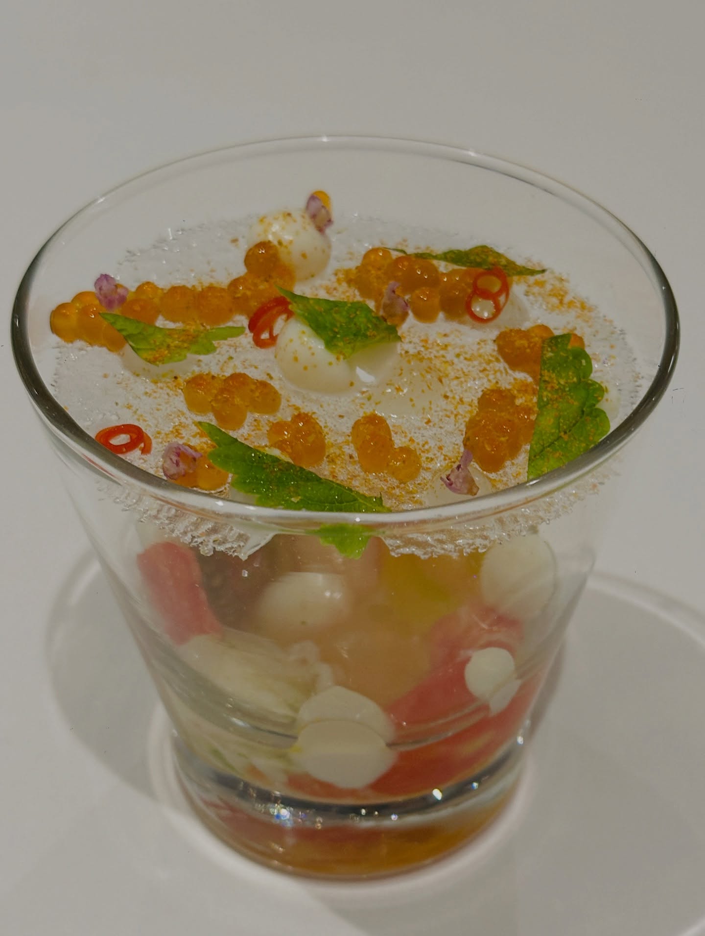 เอมมี่ - มรกต กิตติสาระ