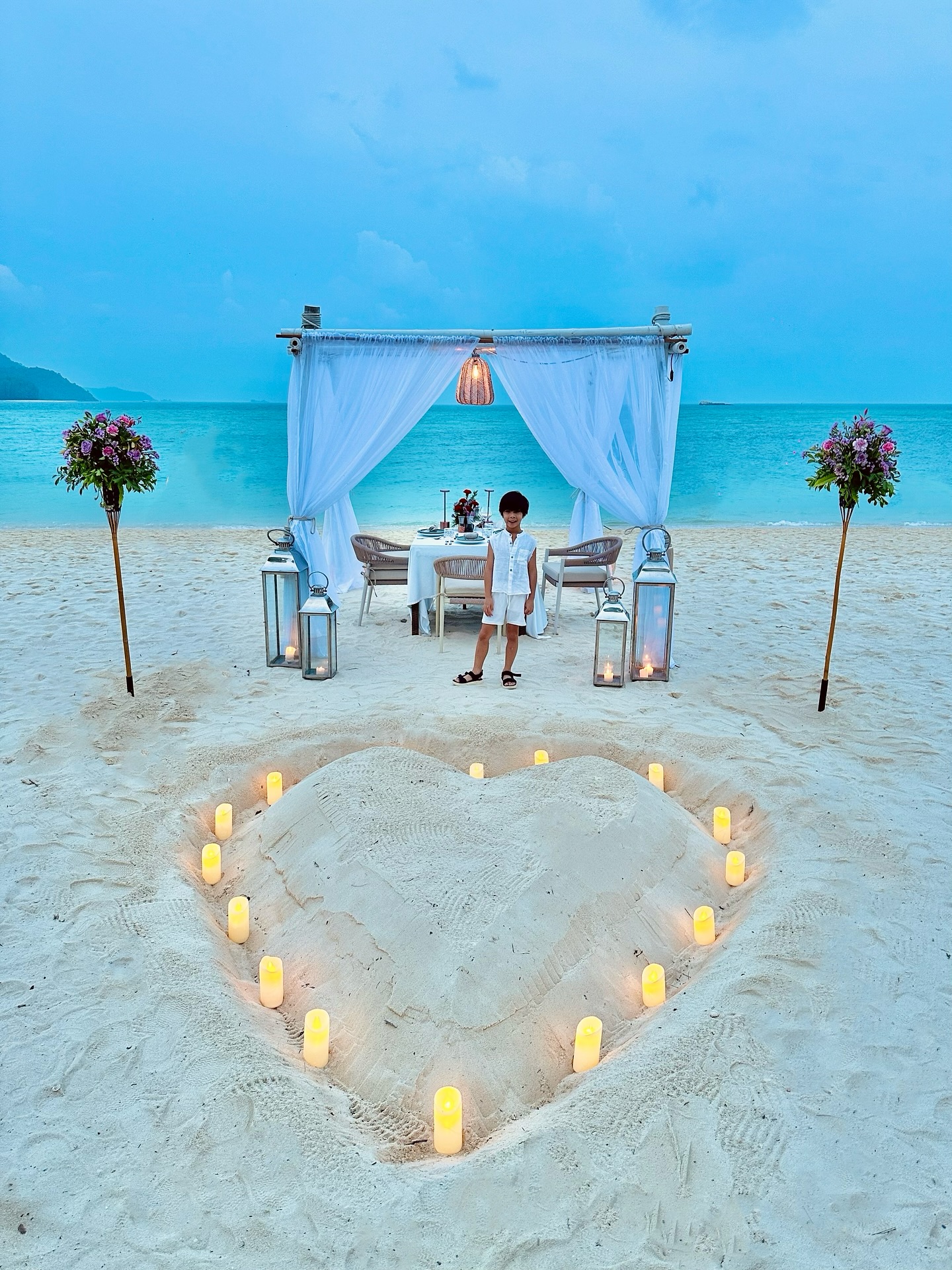 เอมมี่ - มรกต กิตติสาระ