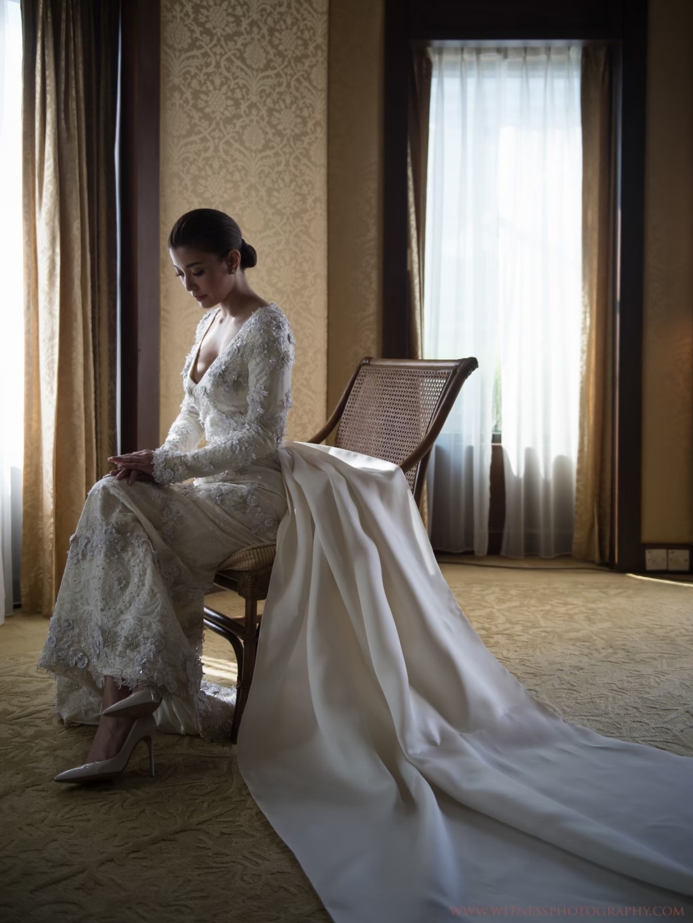 เอมมี่ - มรกต กิตติสาระ