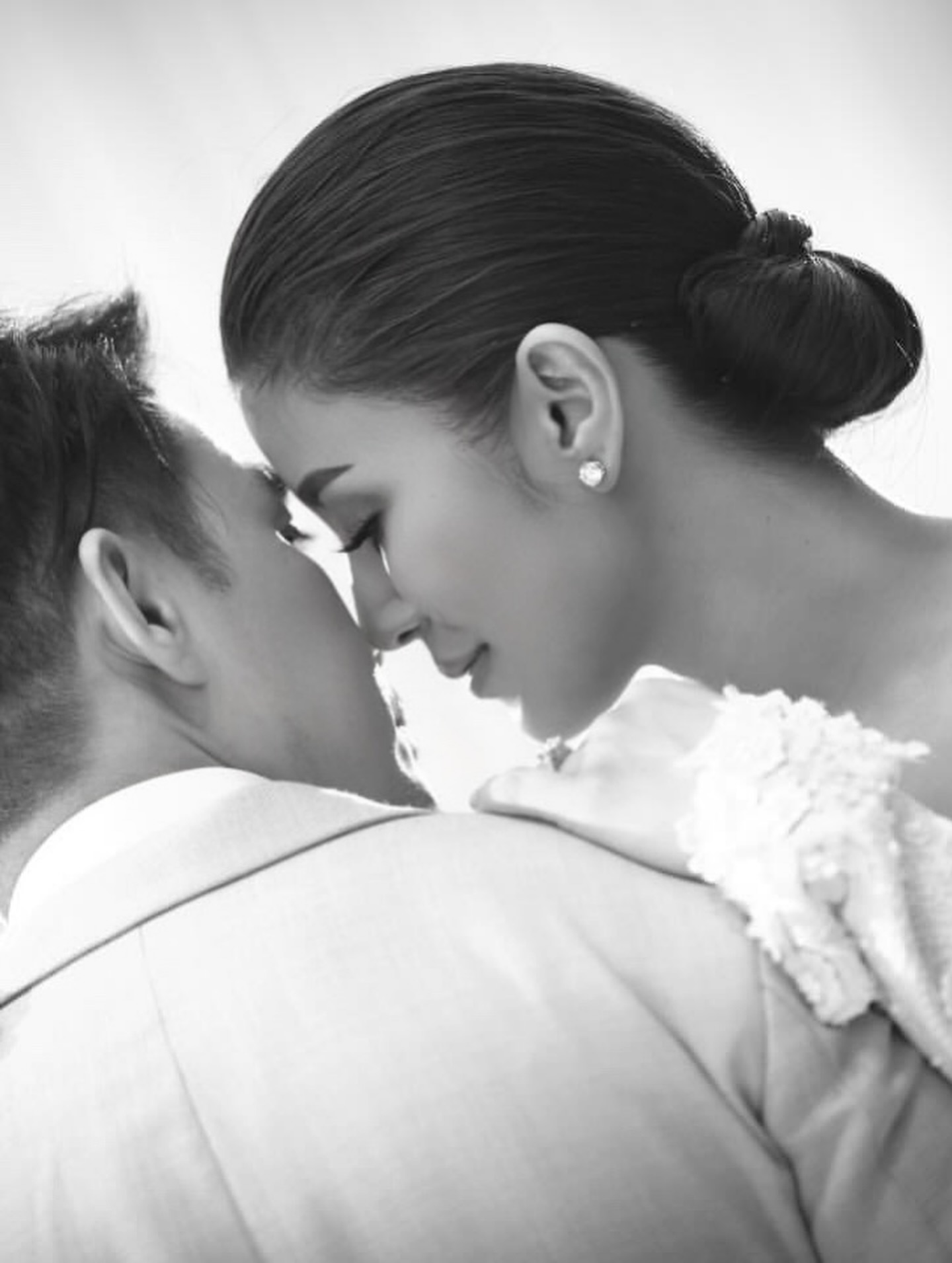 เอมมี่ - มรกต กิตติสาระ