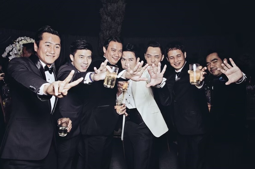 เอมมี่ - มรกต กิตติสาระ