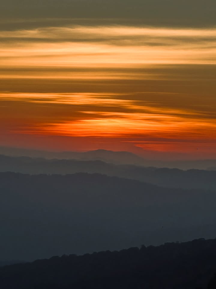 เอมมี่ - มรกต กิตติสาระ