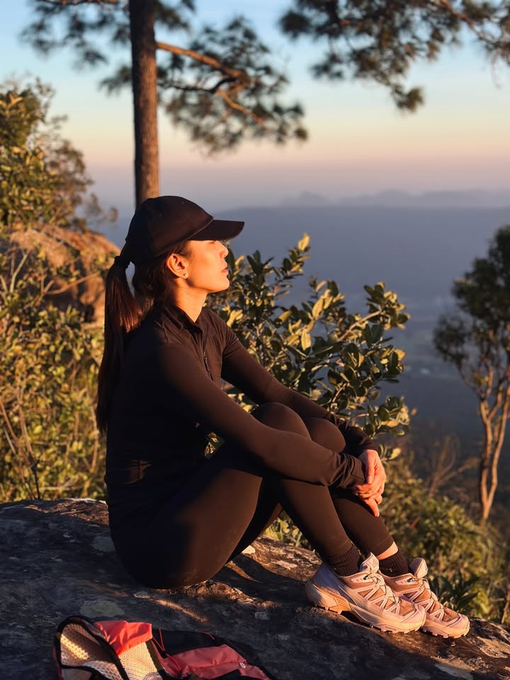 เอมมี่ - มรกต กิตติสาระ