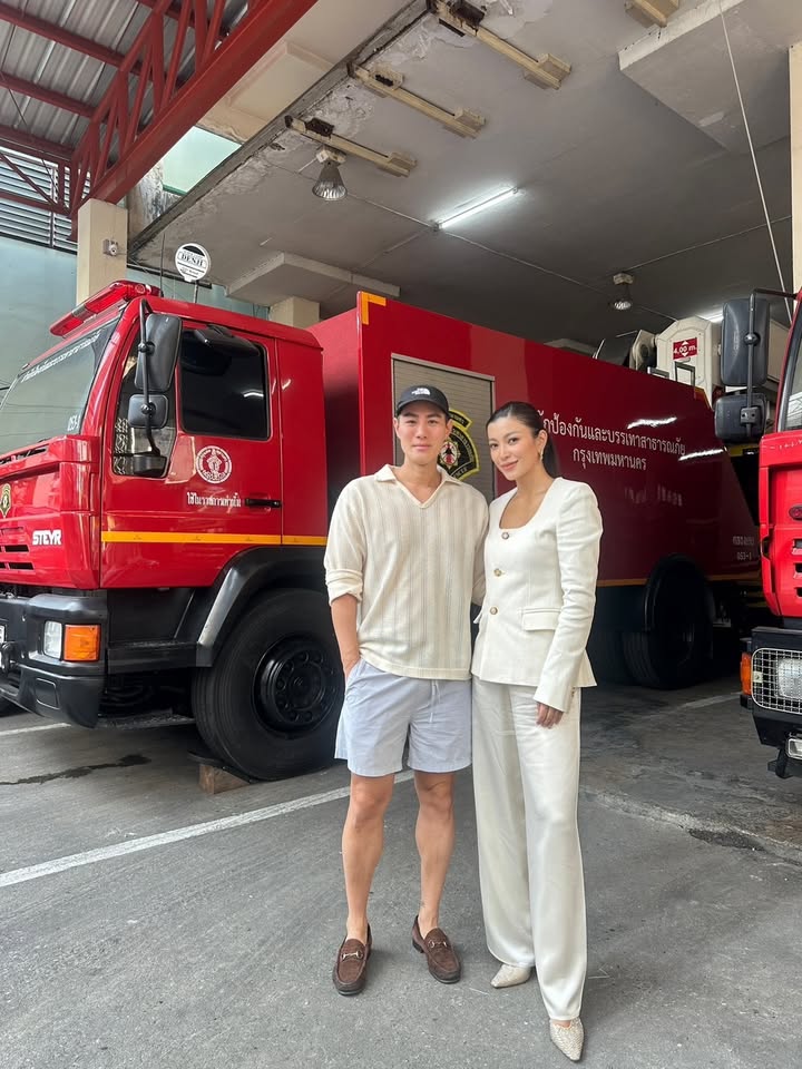 เอมมี่ - มรกต กิตติสาระ