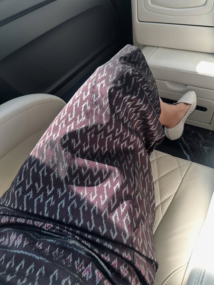 เอมมี่ - มรกต กิตติสาระ