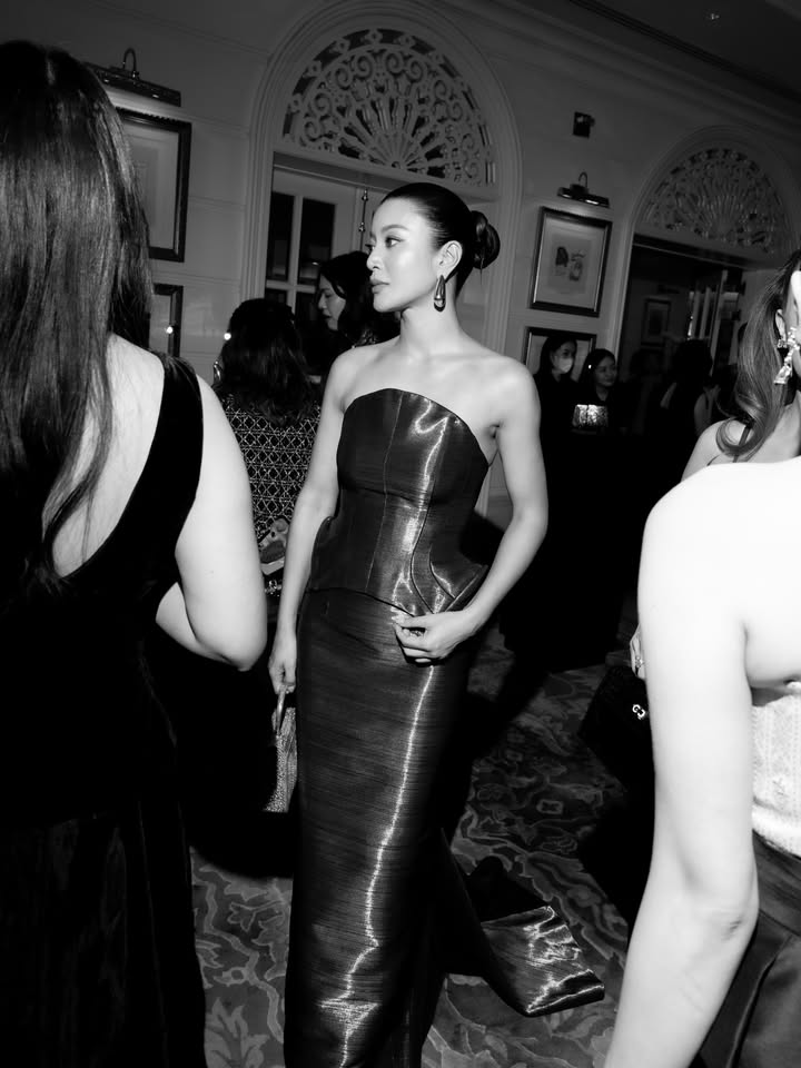 เอมมี่ - มรกต กิตติสาระ