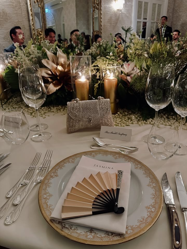 เอมมี่ - มรกต กิตติสาระ