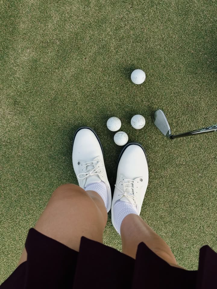 เอมมี่ - มรกต กิตติสาระ