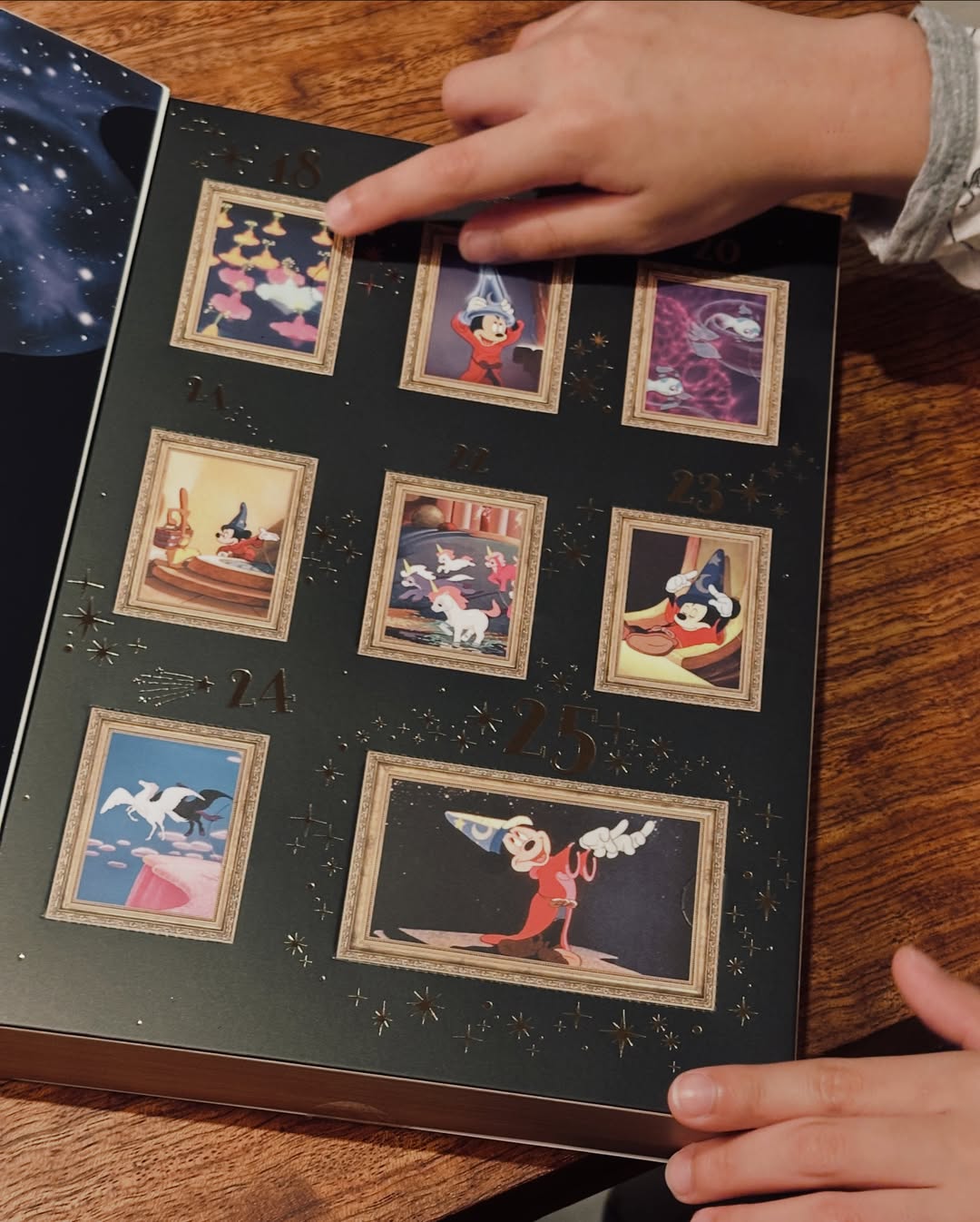 เอมมี่ - มรกต กิตติสาระ