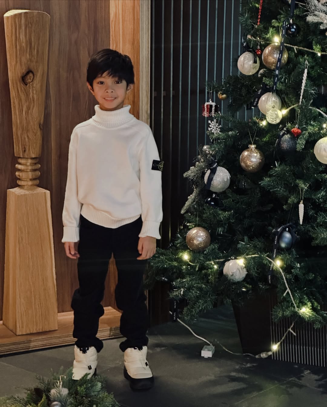 เอมมี่ - มรกต กิตติสาระ