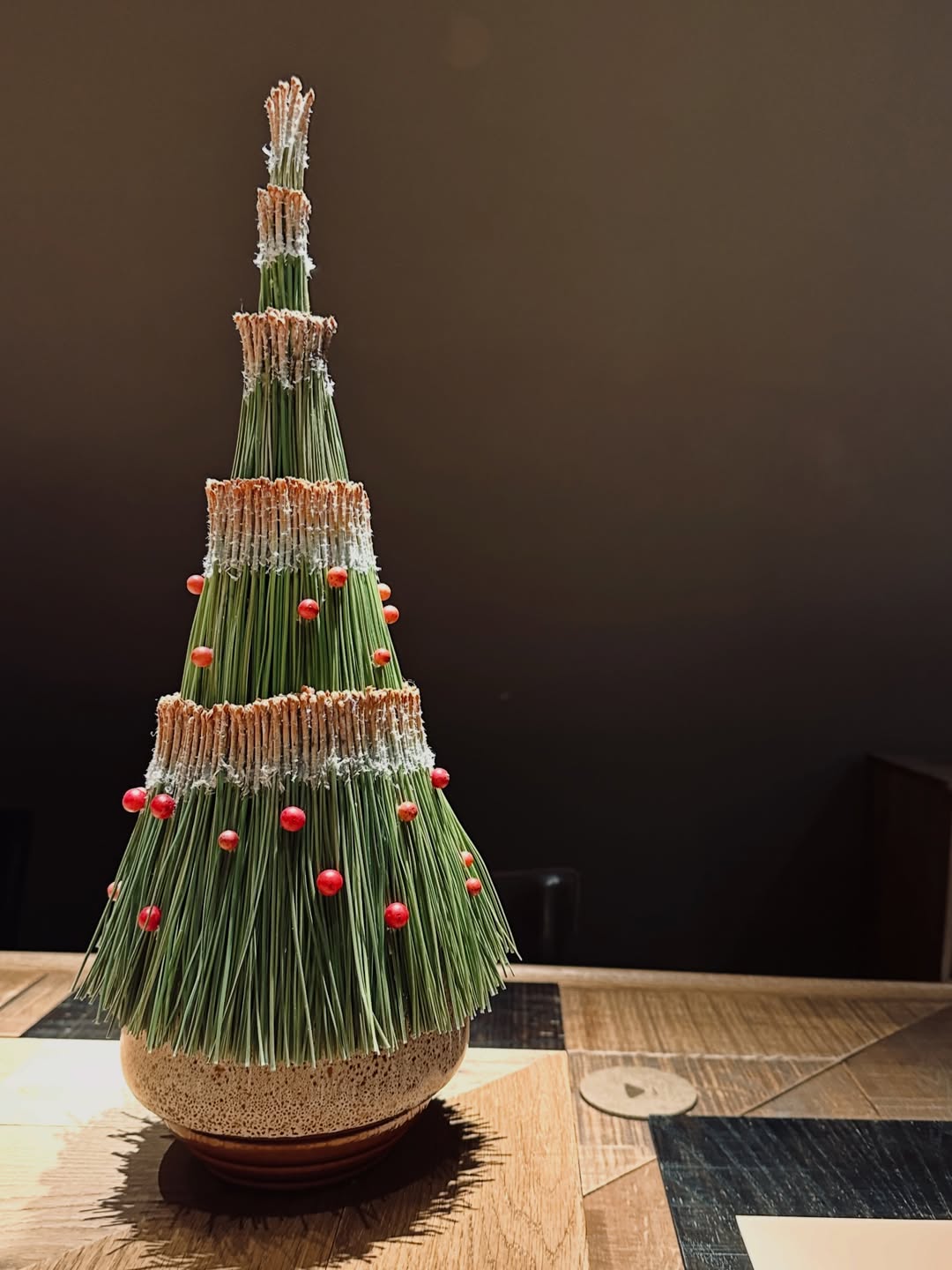 เอมมี่ - มรกต กิตติสาระ