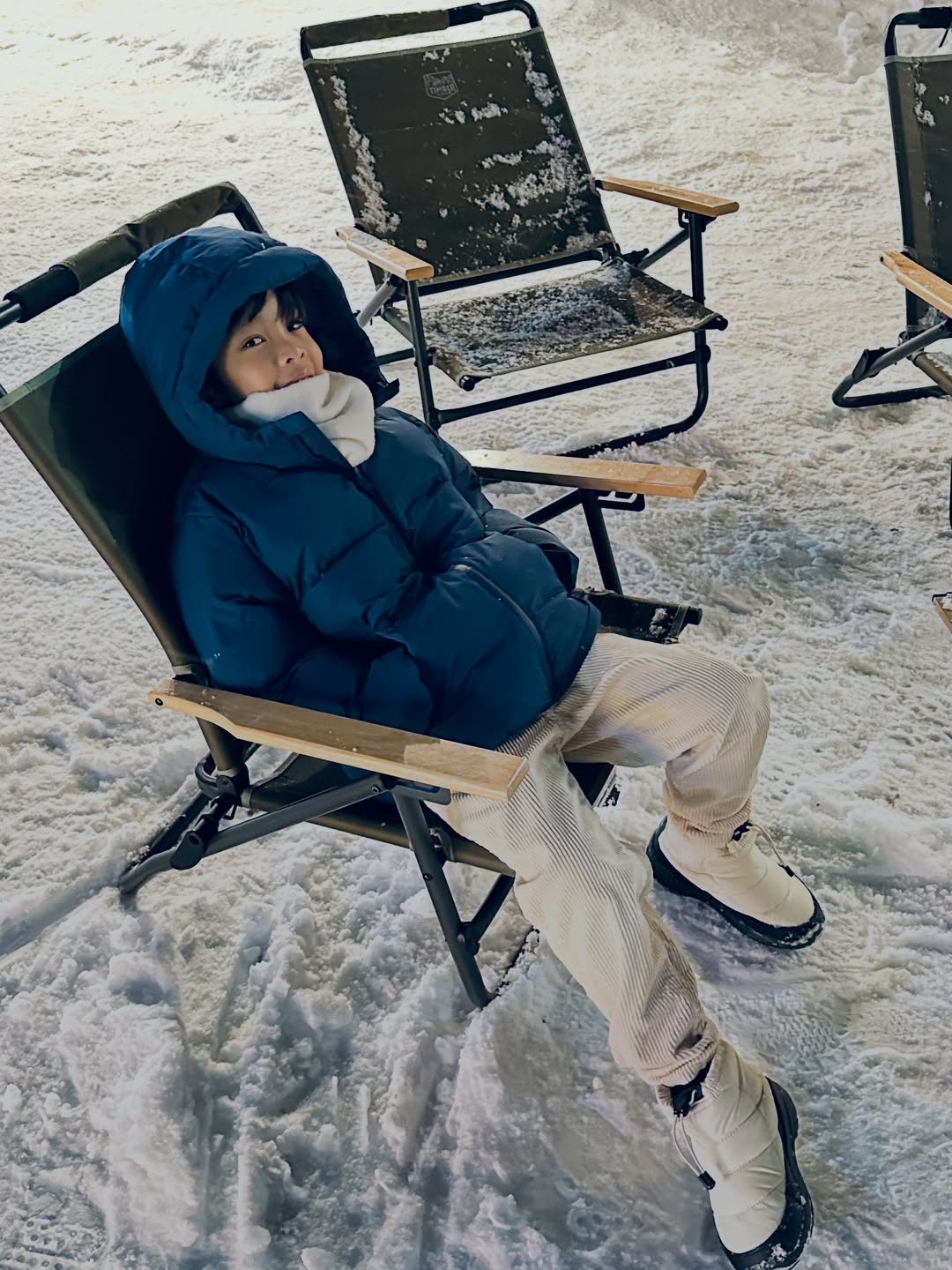 เอมมี่ - มรกต กิตติสาระ